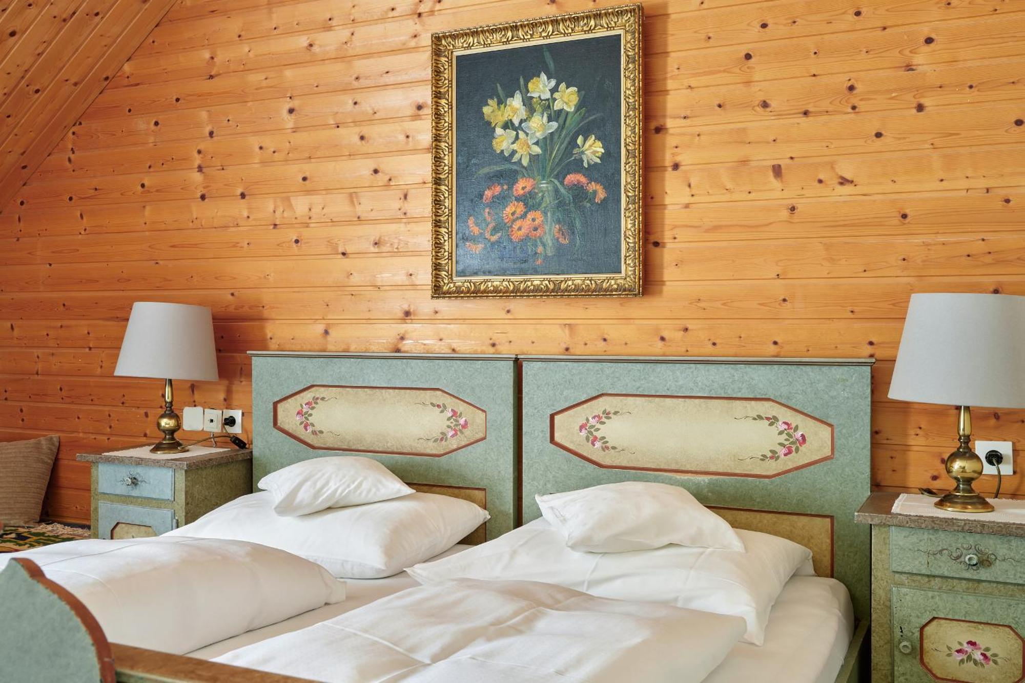 Hotel Harrida Weissensee Bagian luar foto