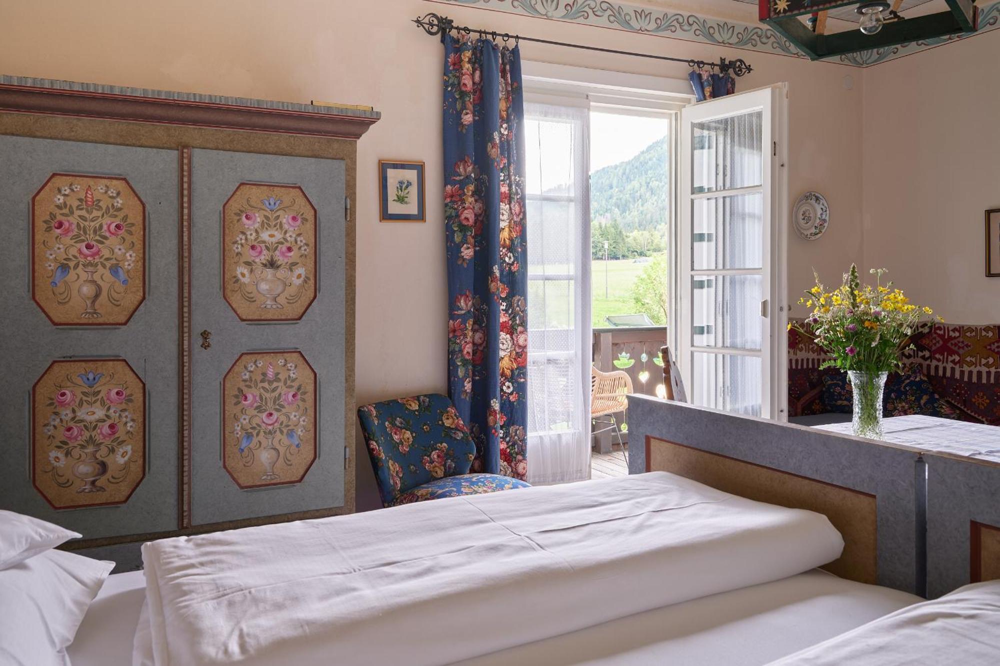 Hotel Harrida Weissensee Bagian luar foto