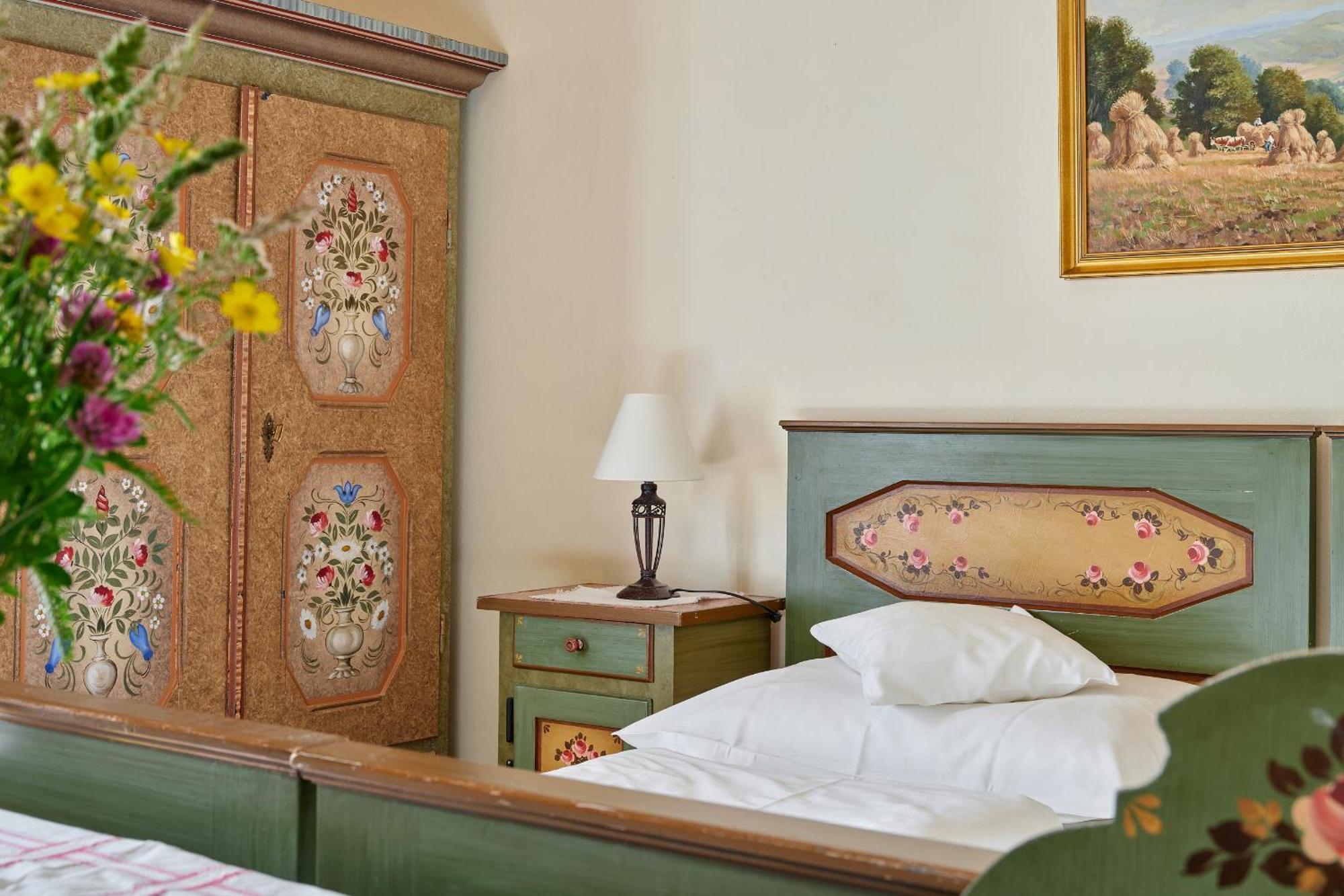 Hotel Harrida Weissensee Bagian luar foto